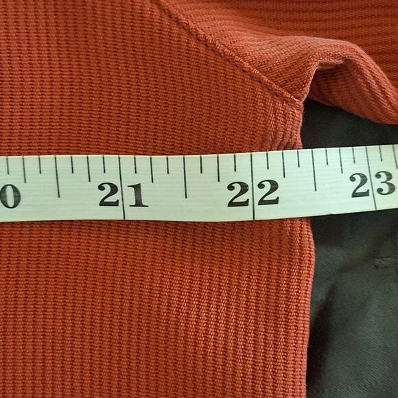 Tommy Bahama Shirt Women's Medium Blue Red 100% Silk Classic Ribbed Woven Basic - Picture 4 of 7